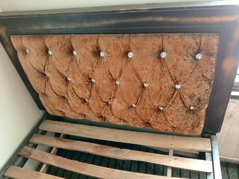 single bed 4