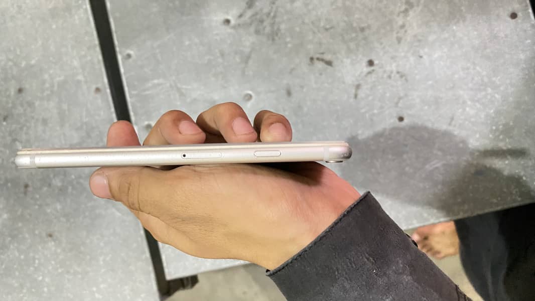 Apple iPhone 6 4
