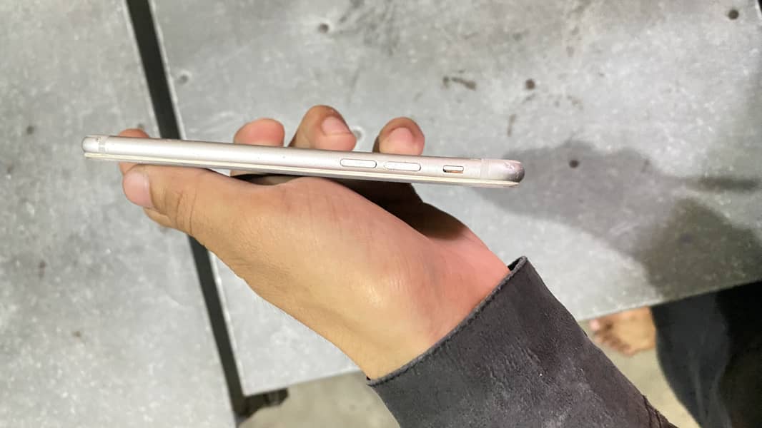 Apple iPhone 6 5