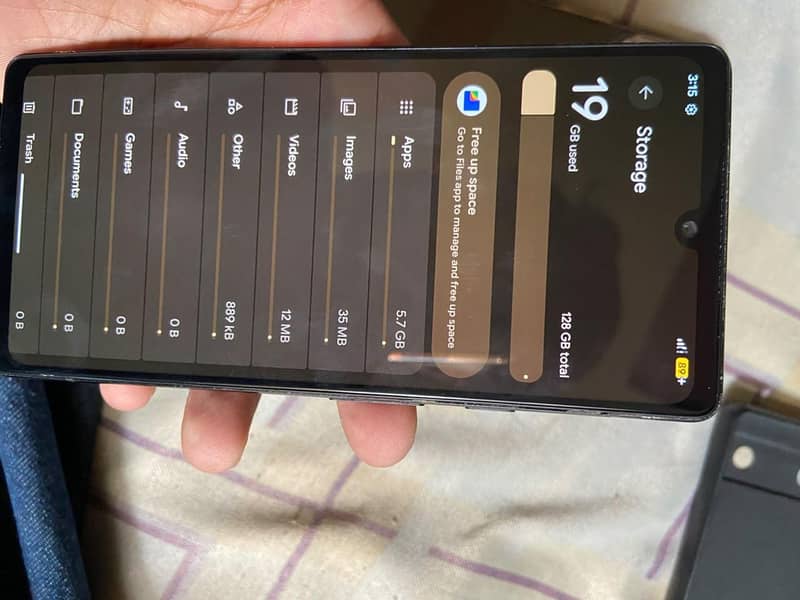 Google Pixel 6a 4