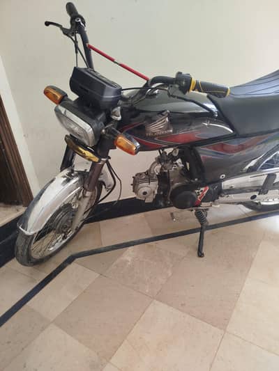 HONDA CD 70 BLACK EDITION