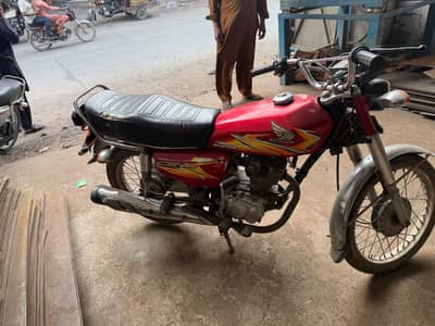Honda 125 2021 Red