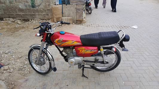 Honda 125 Red Colour 2021 model