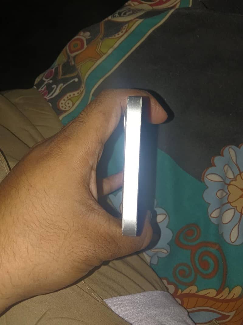 Apple iPhone 12 6