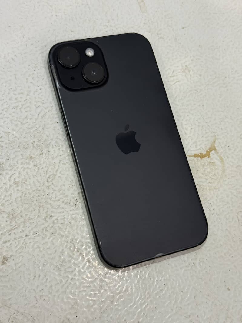 Apple iPhone 15 2