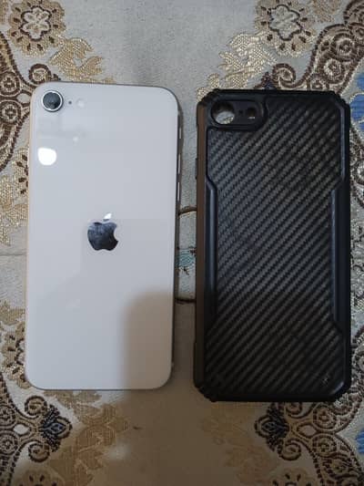 IPhone SE 2020 (64GB) For Sale or Exchange
