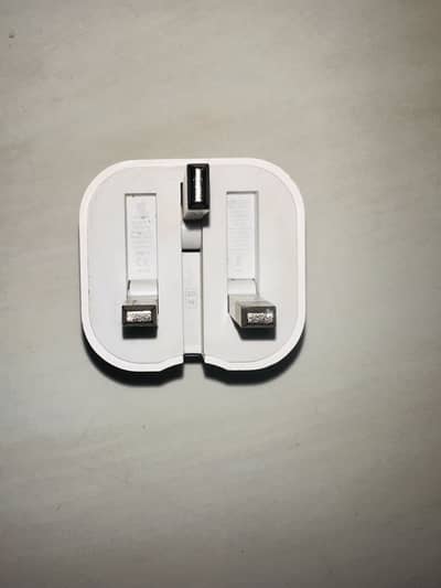 Iphone original charger Adapter.