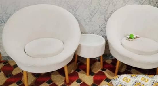 2 Bedrooms And 1 Table In Good Condition.