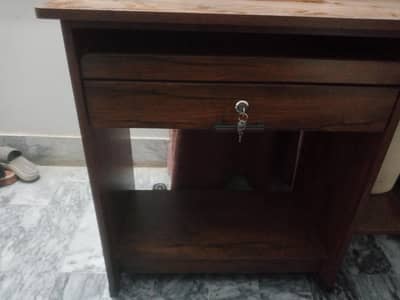 computer desk table