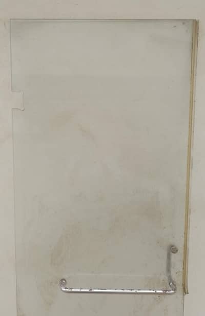 GLASS DOORS - TAMPERED WITH HANDLES, 3 DOORS