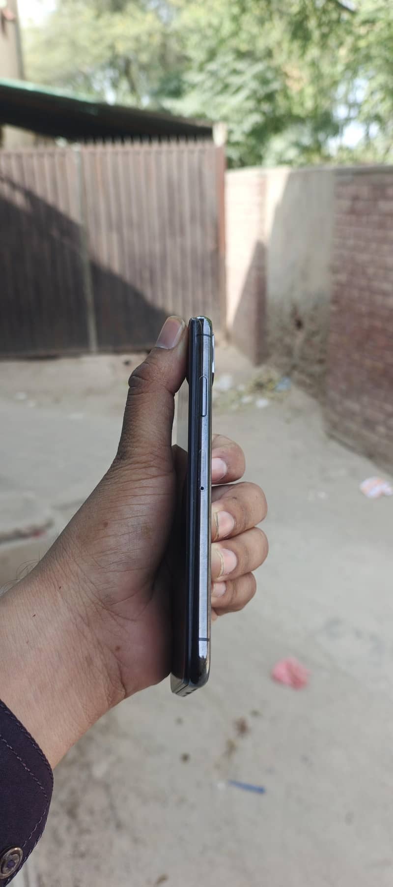 Apple iPhone X 4