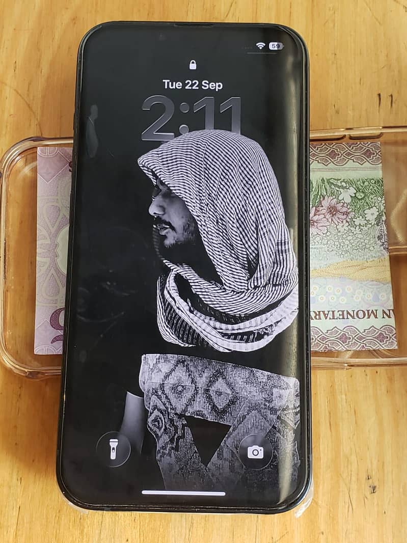Apple iPhone 13 2