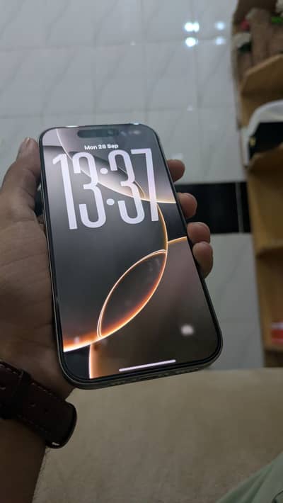 Apple iPhone 16 Pro JV