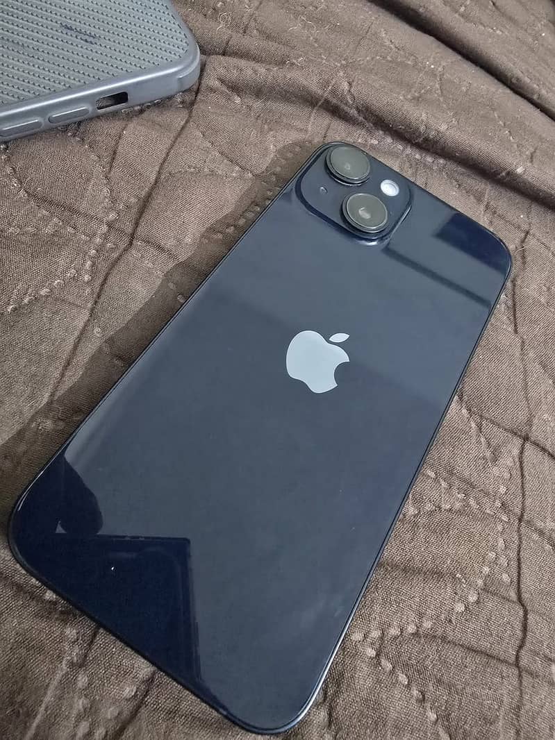Apple iPhone 14 3