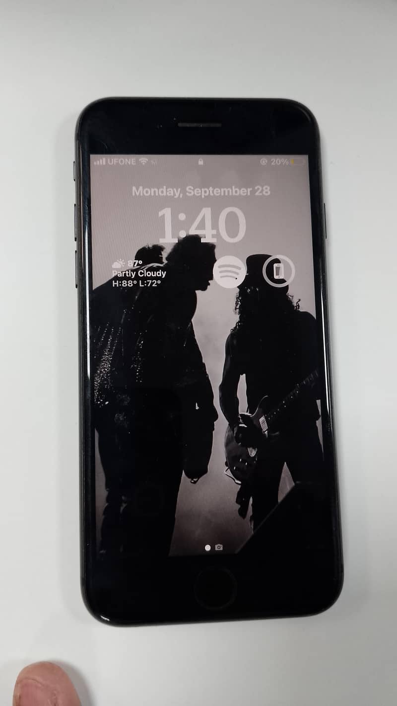 Apple iPhone 8 2