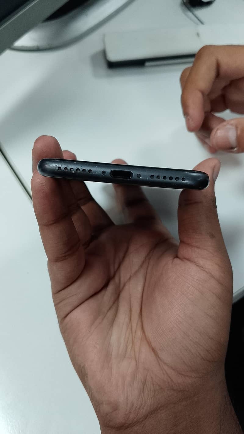 Apple iPhone 8 7
