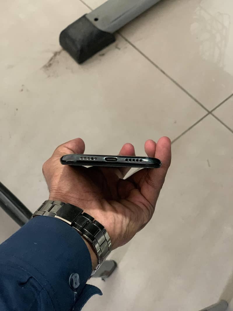 One Plus 6T 3