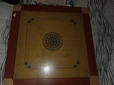 Carom board