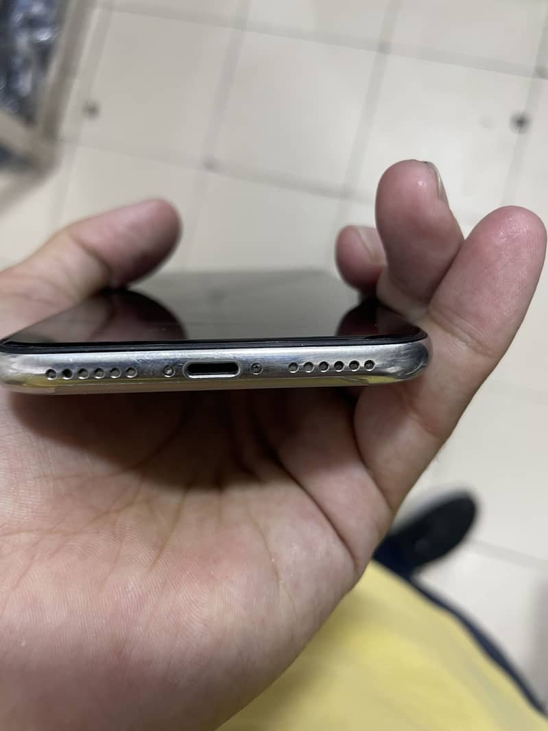Apple iPhone X 8