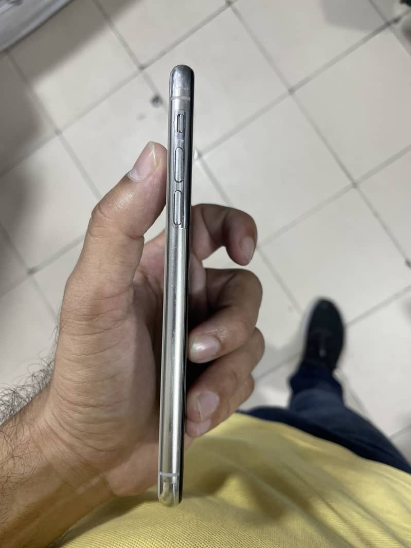 Apple iPhone X 9
