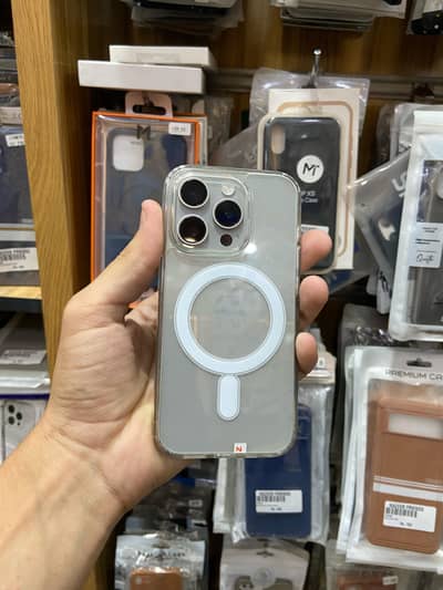 Apple iPhone 15 Pro Paper Kit natural titanium