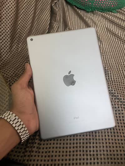 iPad 6th Gen