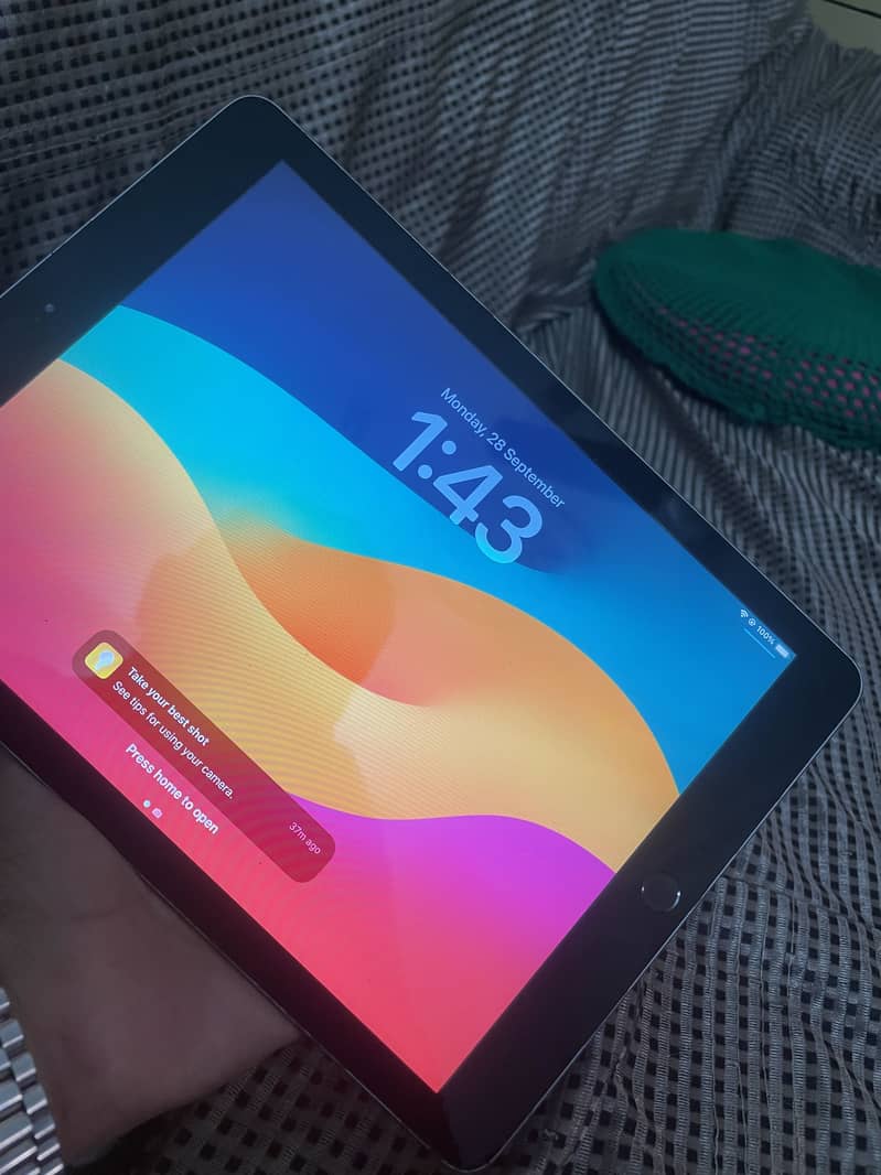 iPad 6th Gen 2