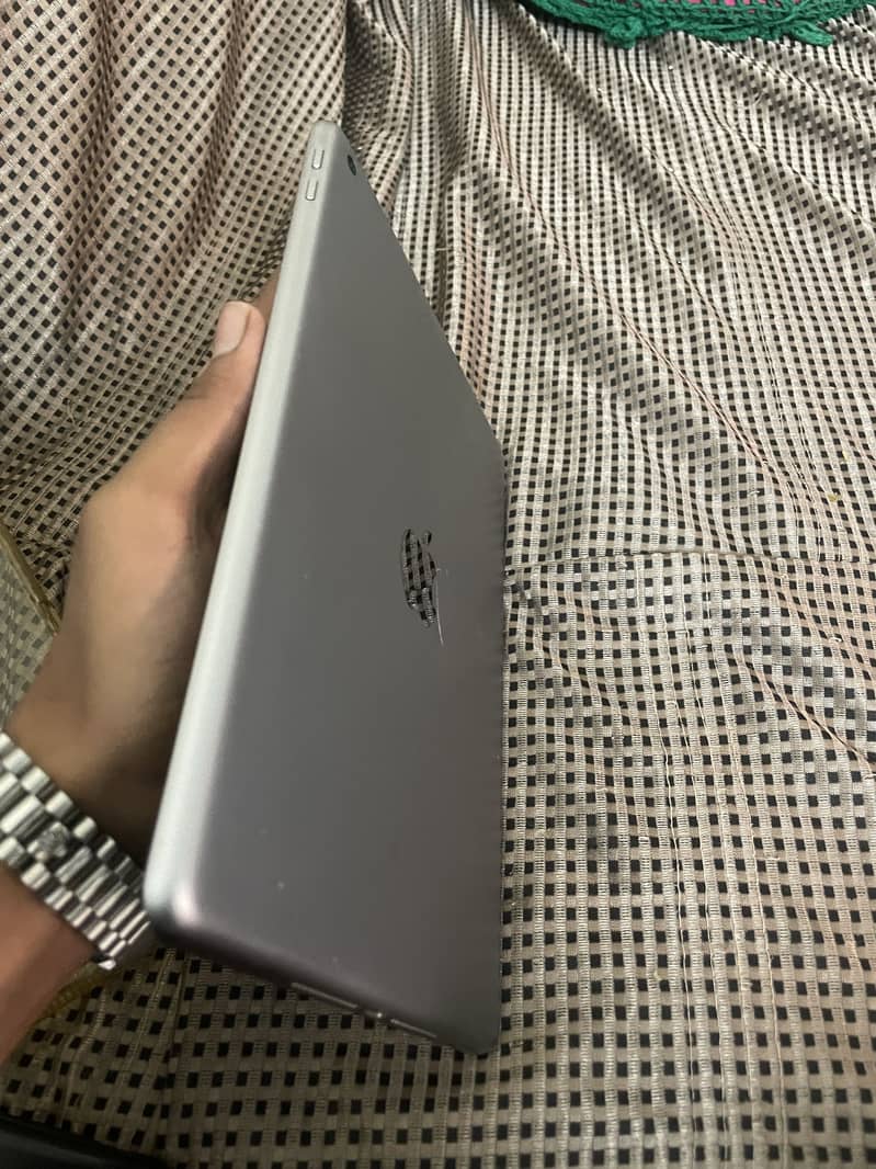 iPad 6th Gen 3
