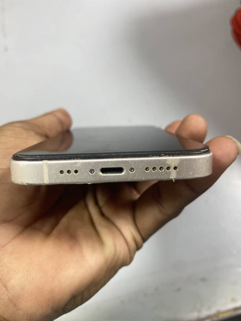 Apple iPhone 14 2