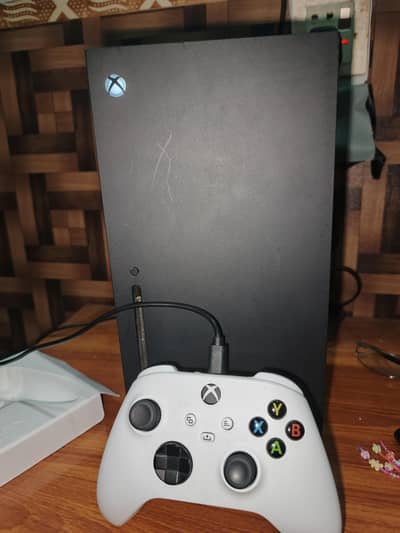 Xbox Series X Used – 9/10 Condition | 10+ Games | Complete Setup
