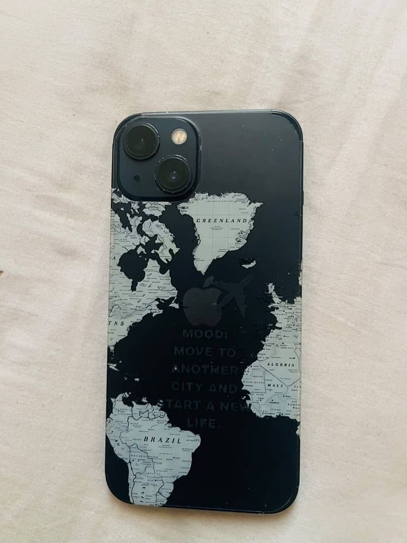 Apple iPhone 13 0