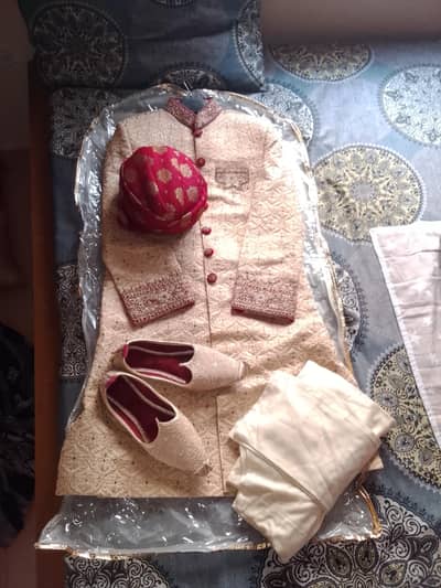 new sharwani ha dhula ka complete Saman ha sharwani uska Ander ka suit