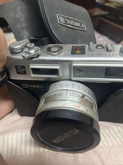 Yashica Electro 35