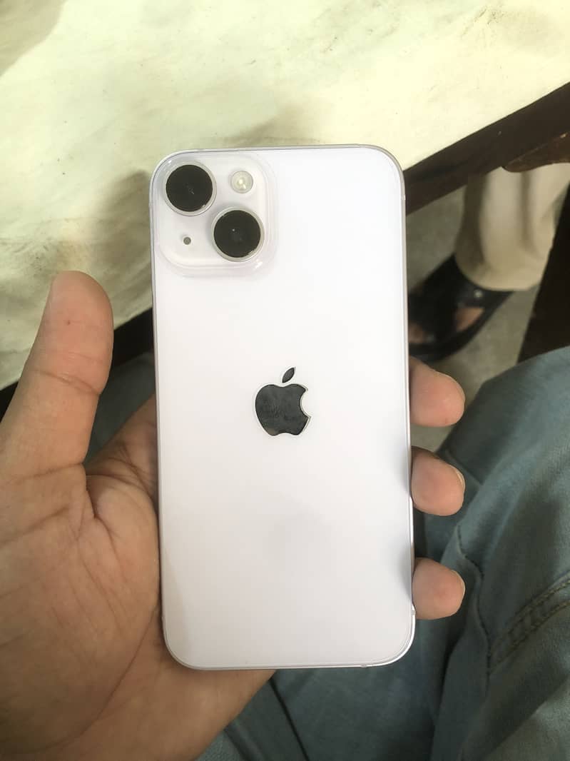 Apple iPhone 14 4