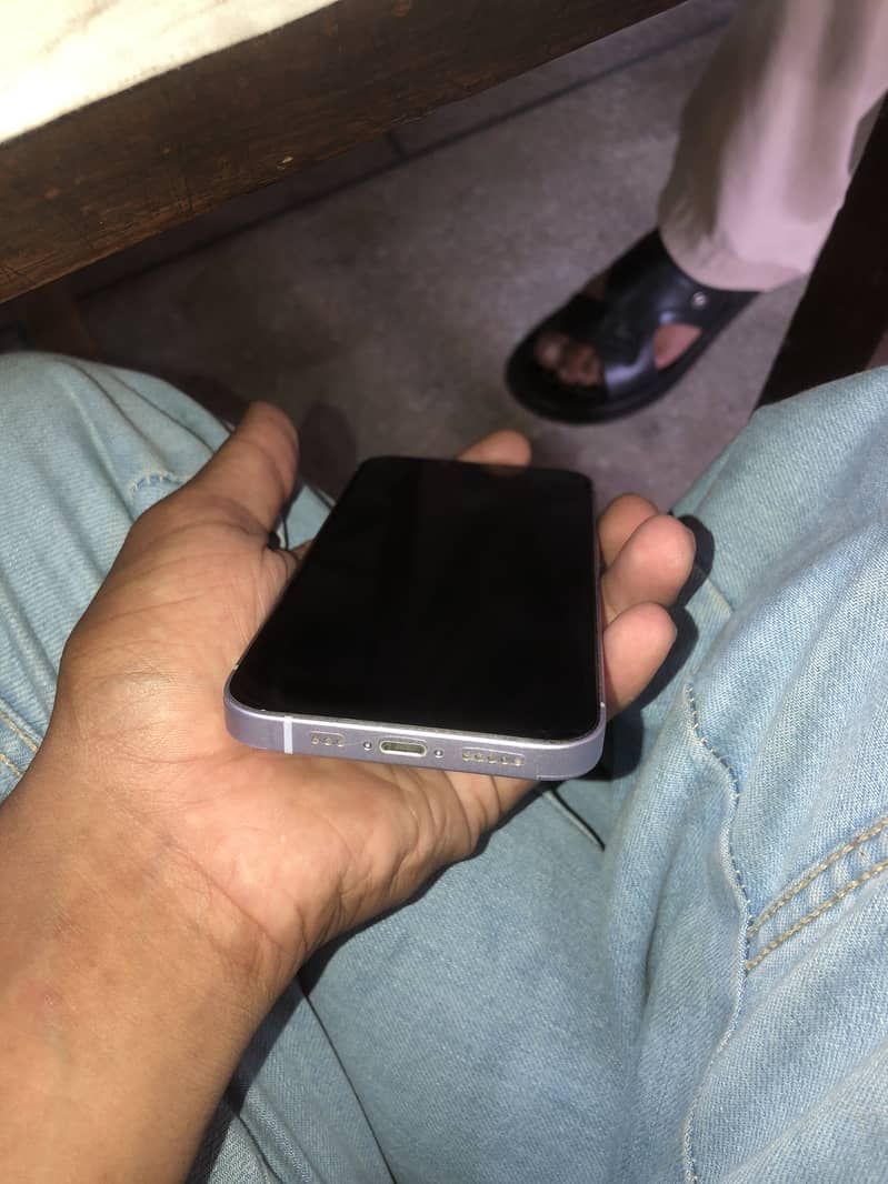Apple iPhone 14 6