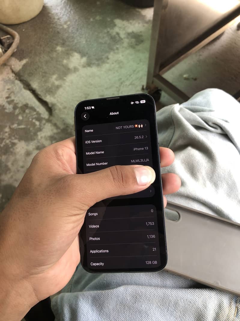 Apple iPhone 13 4