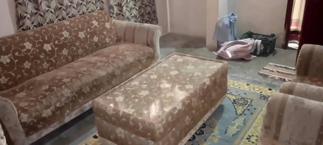 Sofa set available for sale con 03701213074