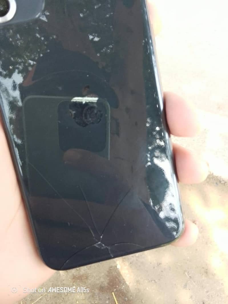 Apple iPhone 11 3