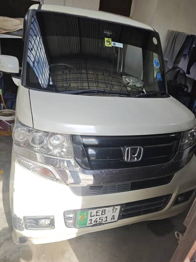 Honda N Box Custom 2016