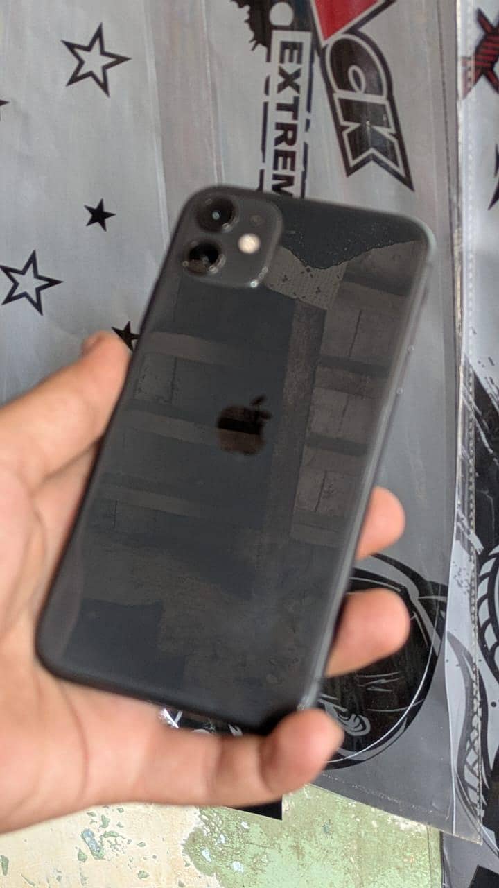 Apple iPhone 11 4