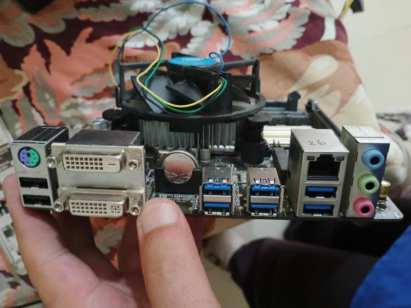 Asus Board+6th Gen Xeon Processor 1