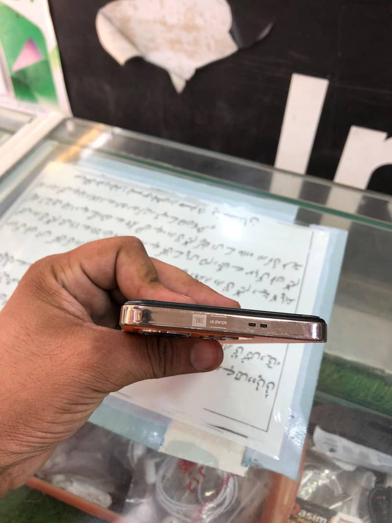 Infinix Note 30 5