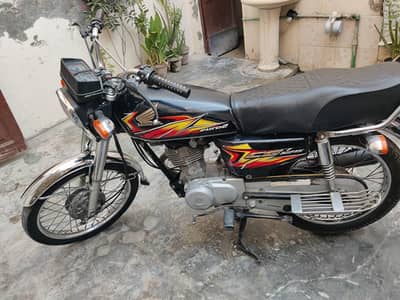Honda 125 ( Office Use Bike)