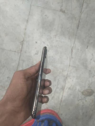 Apple iPhone XS Max month Sim time bi ha