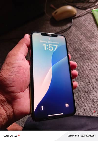 I phone xs max  64 gb pta prove