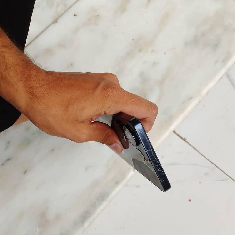 Tecno CAMON 20 8