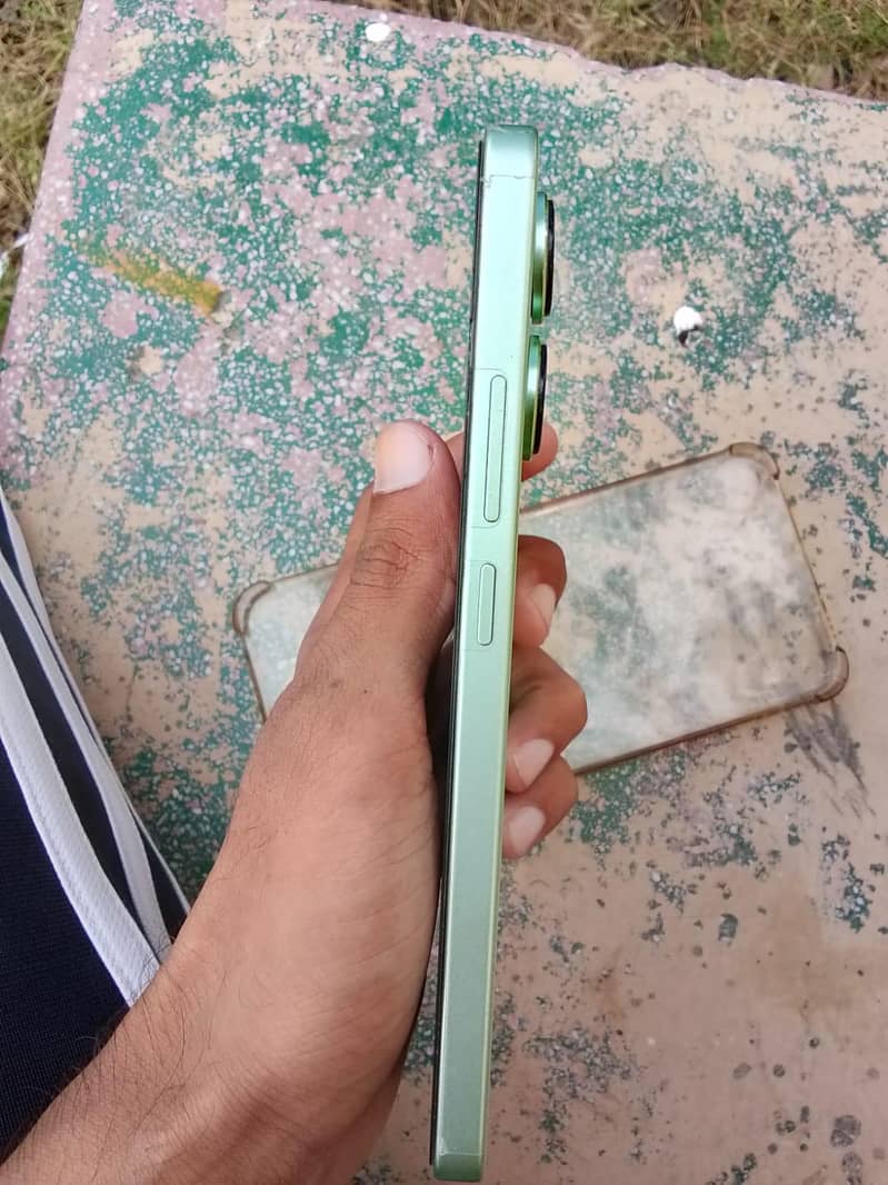 Xiaomi Redmi Note 13 2