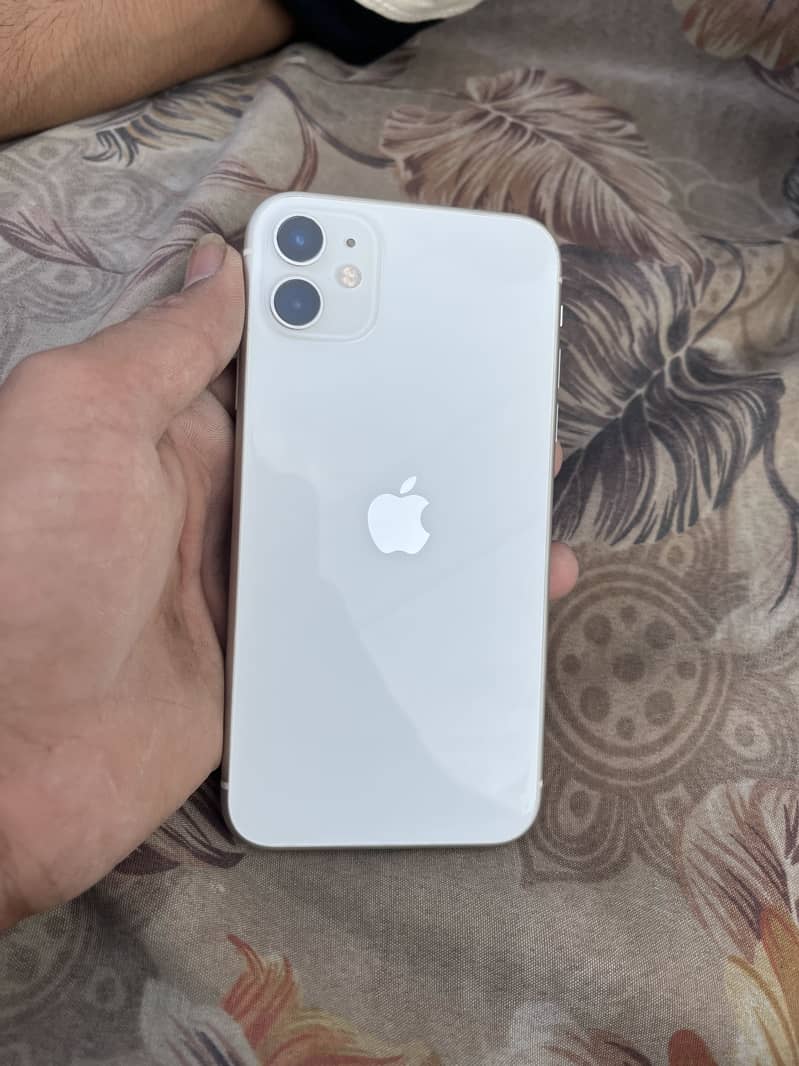 Apple iPhone 11 0
