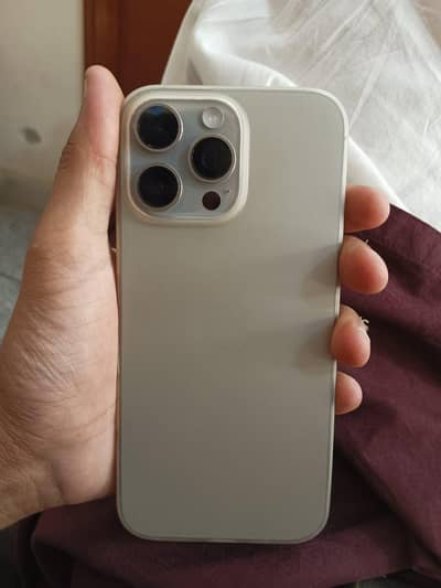 Apple iPhone 16 Pro Max