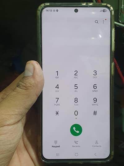 Samsung S21 Non pta bs Halka sa Shade h jo k nazir ni ata bikul b